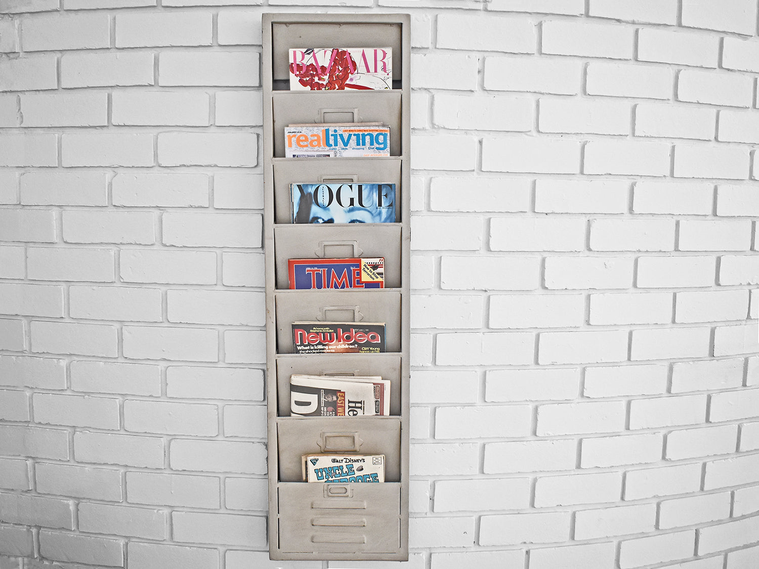 Hanging Iron Magazine Rack – Holy Funk