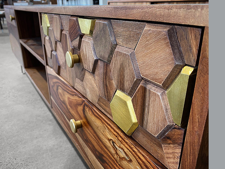 Zoomed in Rose Gold Drawer Detail