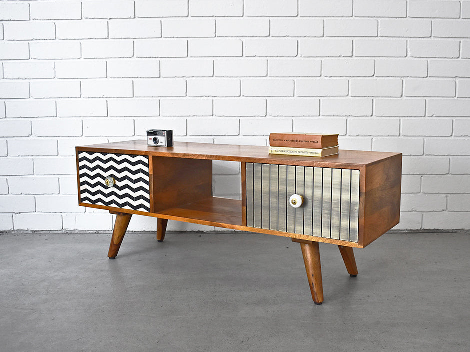 retro entertainment console